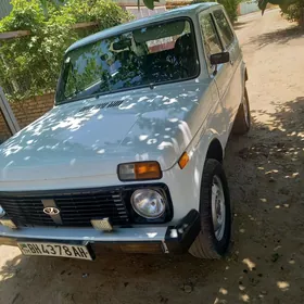 Lada Niva 1985