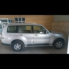 Mitsubishi Pajero 2007