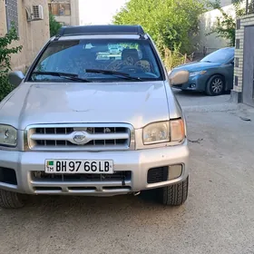 Nissan Pathfinder 2004