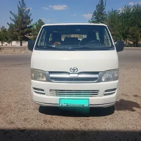 Toyota Hiace 2008