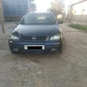 Opel Astra 2000