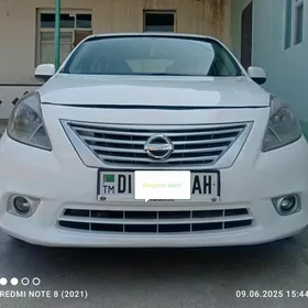 Nissan Versa 2013