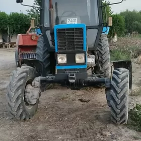 MTZ 82 2012