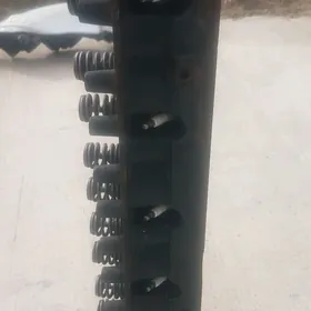 JEEP CHEROKEE golowka