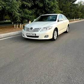Toyota Camry 2010