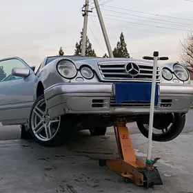 Mercedes-Benz 190E 1996