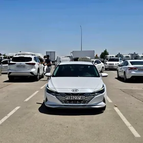 Hyundai Elantra 2021