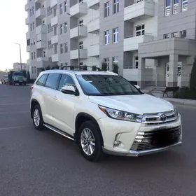 Toyota Highlander 2018