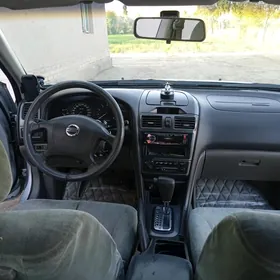 Nissan Maxima 2001