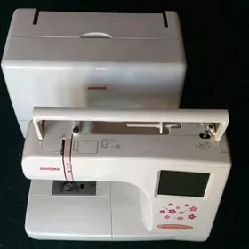 JANOME 370E