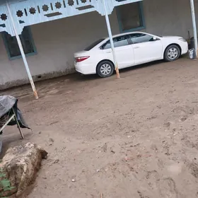 Toyota Camry 2016