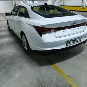Hyundai Elantra 2021
