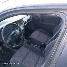 Opel Vectra 1996