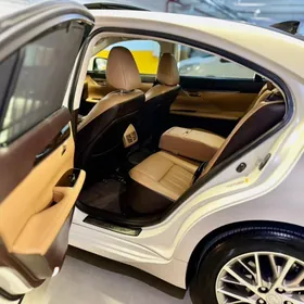 Lexus ES 350 2017