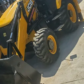 JCB 3CX Pothole Master 2014