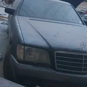 Mercedes-Benz 600SEL 1992