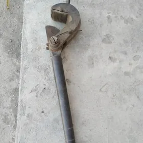 газовый ключь