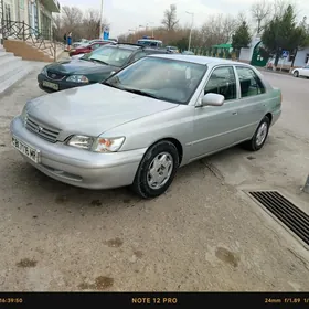 Toyota Corona 1998