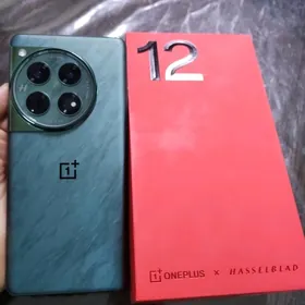 OnePlus 12
