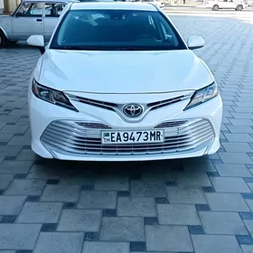 Toyota Camry 2020