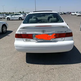 Toyota Camry 2000