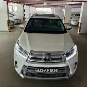 Toyota Highlander 2019