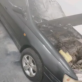 Toyota Carina 1995