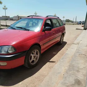 Toyota Avensis 1999