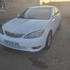 Toyota Camry 2004