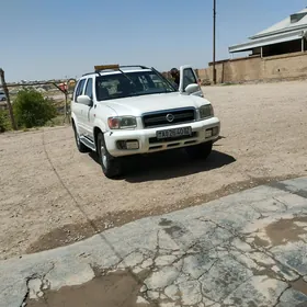 Infiniti QX4 1998