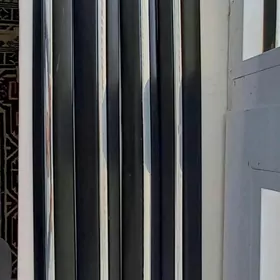 Haliji Molding