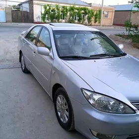 Toyota Camry 2004