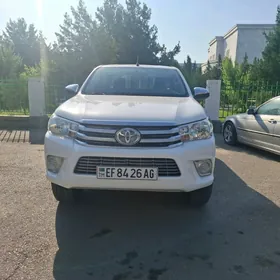 Toyota Hilux 2021