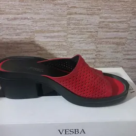 Шлепки женские