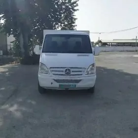 Mercedes-Benz W212 2008
