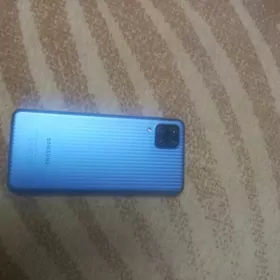 samsung  M12