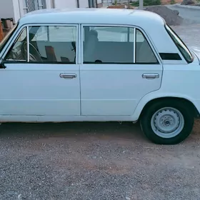 Lada 2104 1985