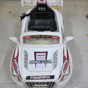 [Audi] Çaga awtomobili