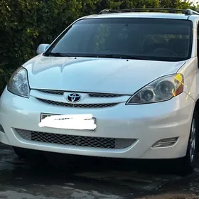 Toyota Sienna 2006
