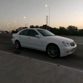 Mercedes-Benz C320 2004