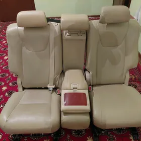 Lexus Rx sidenya
