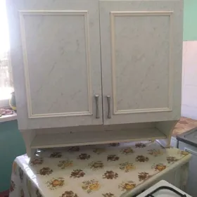 Кухонный шкаф