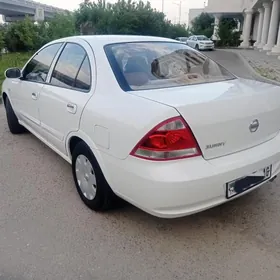 Nissan Sunny 2011