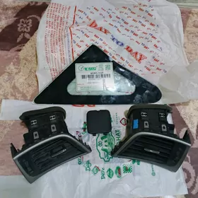 Nissan Tiida abadok