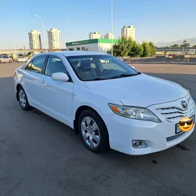 Toyota Camry 2010