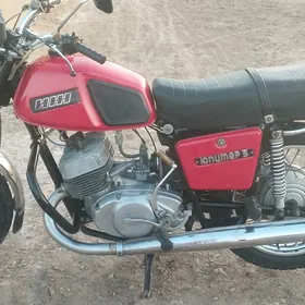 Iž Ýupiter 1988