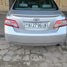 Toyota Camry 2010