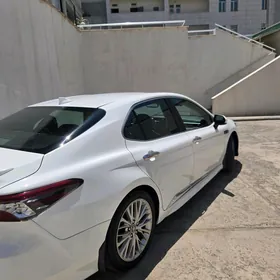 Toyota Camry 2018