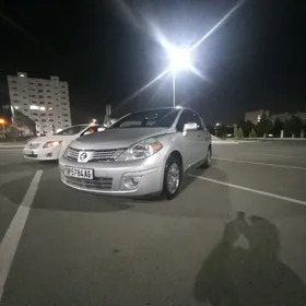 Nissan Versa 2010