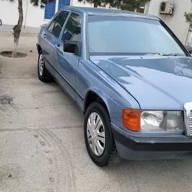 Mercedes-Benz 190E 1988